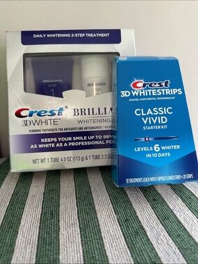 Crest 3D Whitestrips Classic Vivid Starter Kit - Blue